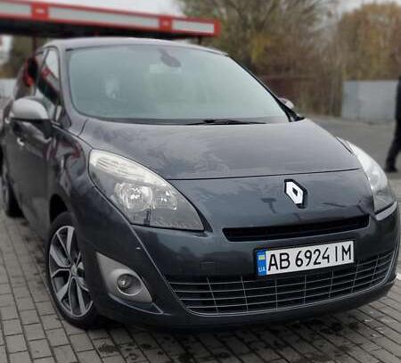 Renault Megane scenic                   2011г. в рассрочку