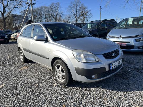 Kia Rio 2007р. у розстрочку