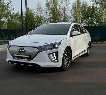 Hyundai Ioniq 2021г. в рассрочку
