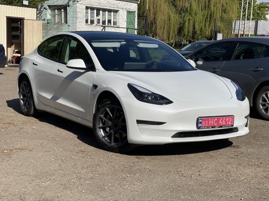 Tesla Model 3                         2022г. в рассрочку