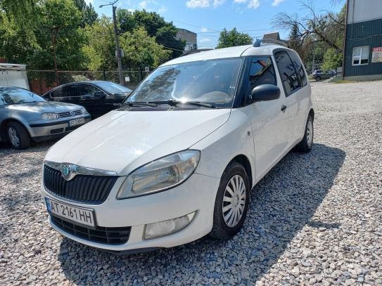 Skoda Roomster                        2012г. в рассрочку