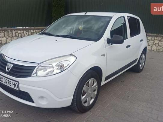 Dacia Sandero                         2009г. в рассрочку