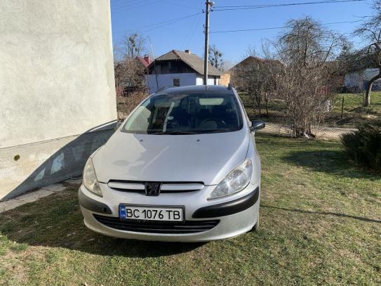 Peugeot 307 2003р. у розстрочку