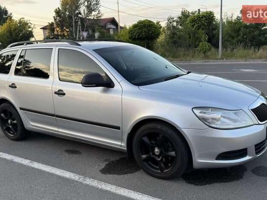 Skoda Octavia                         2011г. в рассрочку