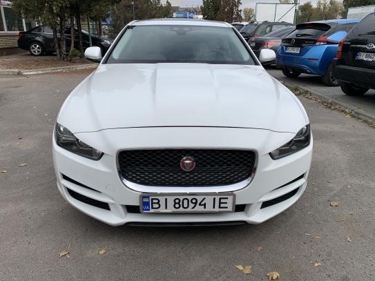 Jaguar Xe 2018р. у розстрочку