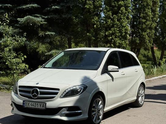 Mercedes-benz B 250e
                          2016г. в рассрочку