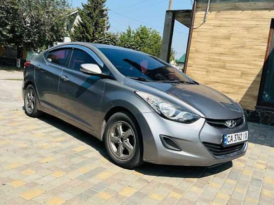 Hyundai Avante 2012г. в рассрочку