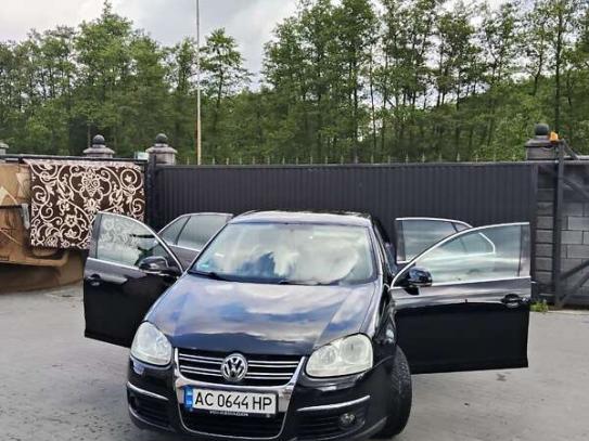 Volkswagen Jetta                           2006г. в рассрочку
