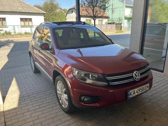 Volkswagen Tiguan
                          2011г. в рассрочку