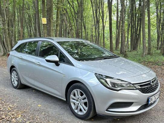 Opel Astra 2017г. в рассрочку