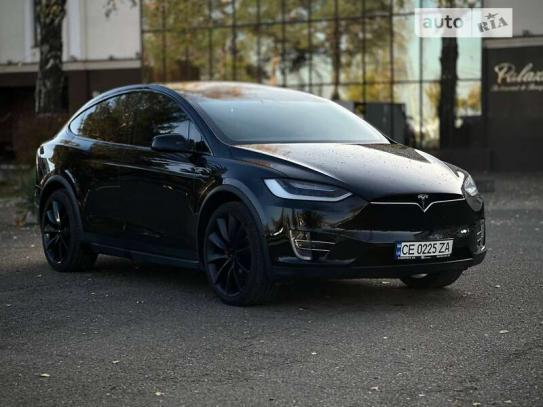 Tesla Model x 2017г. в рассрочку