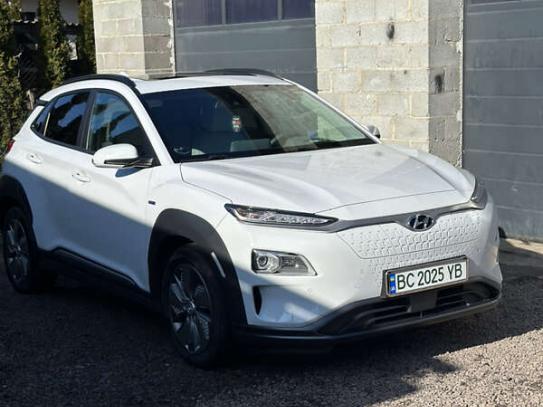 Hyundai Kona                            2020г. в рассрочку