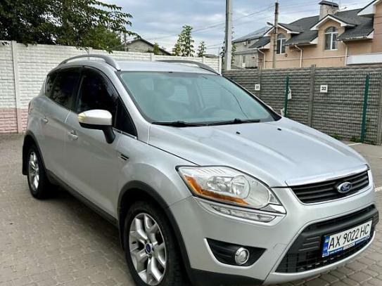 Ford Kuga 2011р. у розстрочку