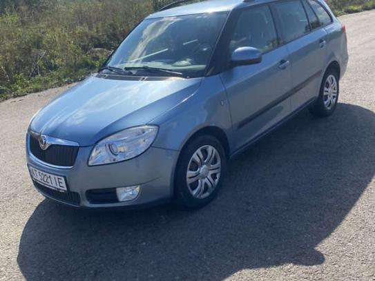 Skoda Fabia 2009р. у розстрочку