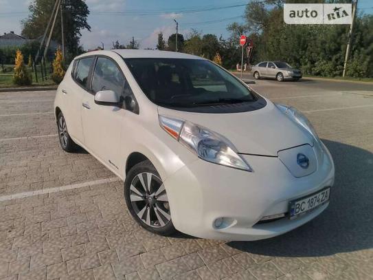 Nissan Leaf 2016г. в рассрочку