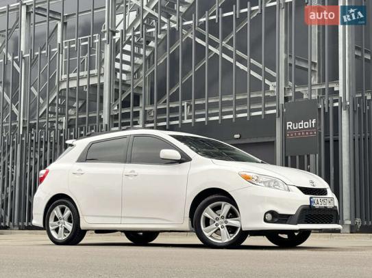 Toyota Matrix                          2013г. в рассрочку