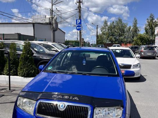 Skoda Fabia                           2003г. в рассрочку
