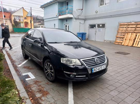 Volkswagen Passat 2006р. у розстрочку