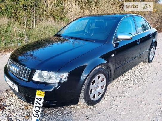 Audi A4 2001г. в рассрочку