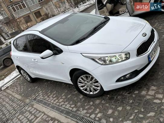 Kia Ceed                            2015г. в рассрочку