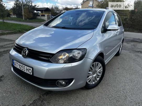 Volkswagen Golf plus 2011г. в рассрочку