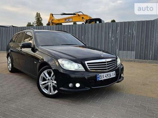 Mercedes-benz C200 2012р. у розстрочку