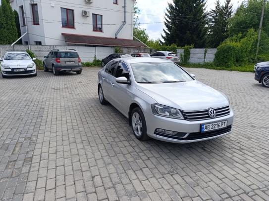 Volkswagen Passat                          2011г. в рассрочку