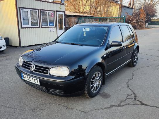 Volkswagen Golf                            2001г. в рассрочку