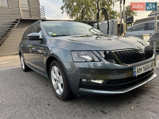 Skoda Octavia
                         2019г. в рассрочку