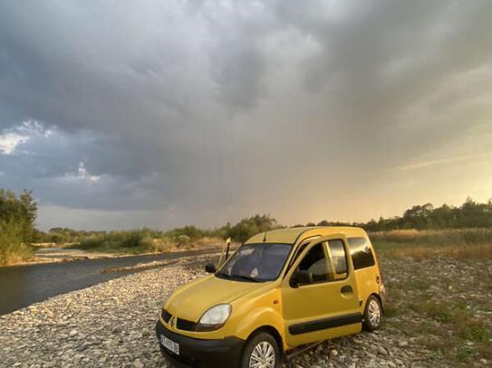 Renault Kangoo 2004г. в рассрочку