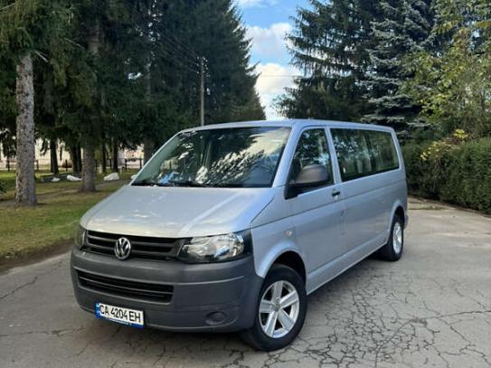 Volkswagen Caravelle 2010р. у розстрочку