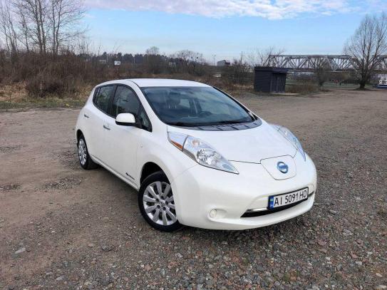 Nissan Leaf                            2014г. в рассрочку