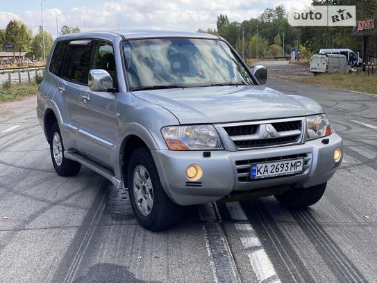 Mitsubishi Pajero wagon 2004р. у розстрочку