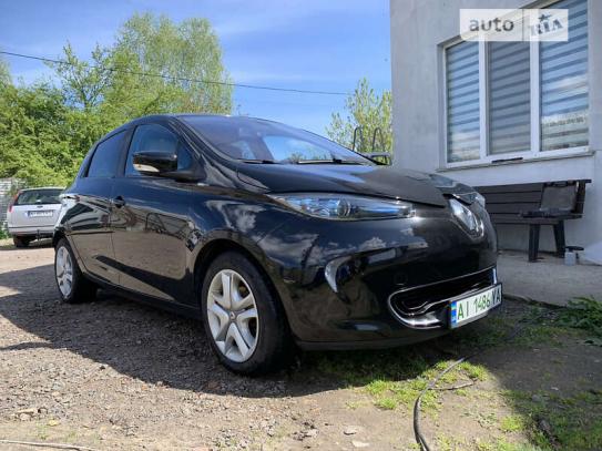 Renault Zoe 2015г. в рассрочку