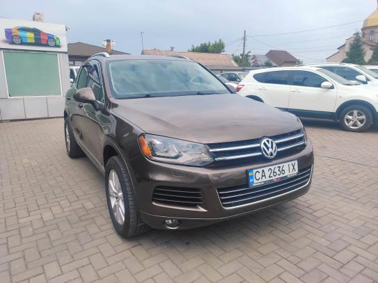 Volkswagen Touareg 2012р. у розстрочку