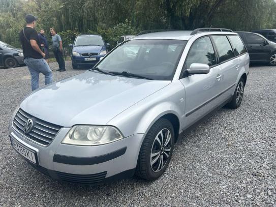 Volkswagen Passat 2002р. у розстрочку