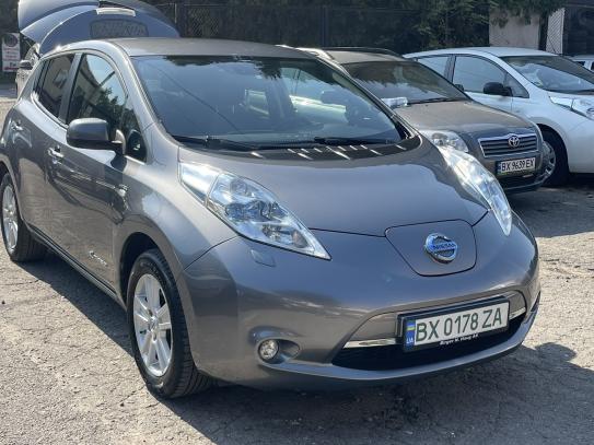 Nissan Leaf 2014г. в рассрочку