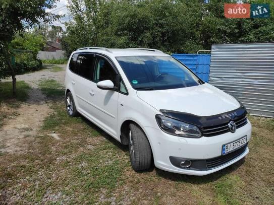 Volkswagen Touran
                          2015г. в рассрочку