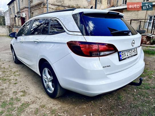 Opel Astra
                           2018г. в рассрочку