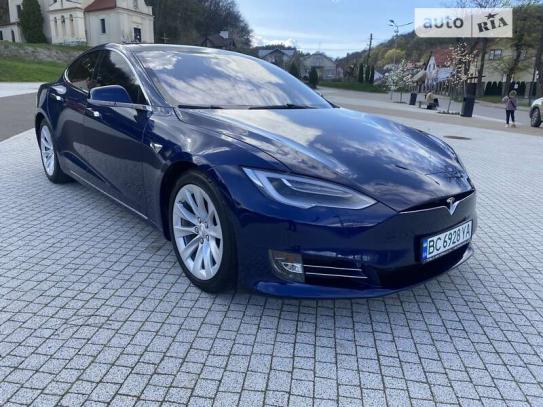 Tesla Model s 2016г. в рассрочку
