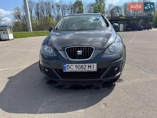 Seat Altea xl
                        2010г. в рассрочку