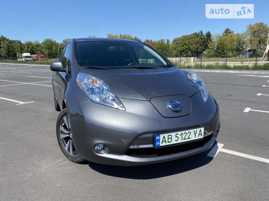 Nissan Leaf 2014г. в рассрочку