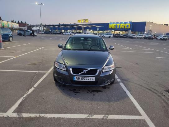 Volvo V50 2009г. в рассрочку