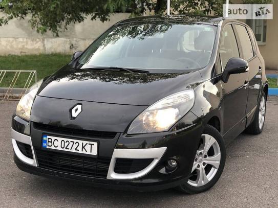 Renault Scenic                          2010г. в рассрочку