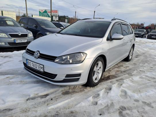 Volkswagen Golf                            2014г. в рассрочку