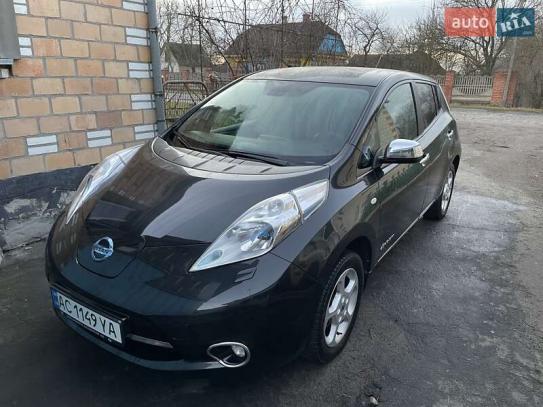 Nissan Leaf 2013г. в рассрочку