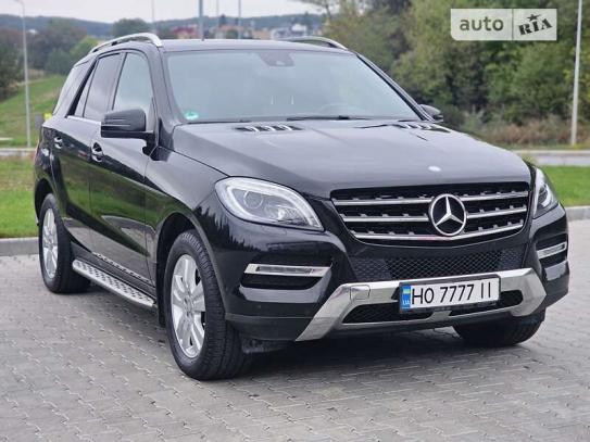 Mercedes-benz M-class 2015р. у розстрочку