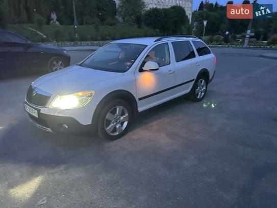 Skoda Octavia scout
                   2011г. в рассрочку