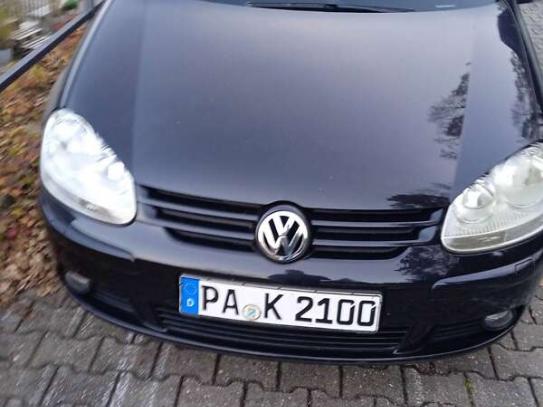 Volkswagen Golf                            2008г. в рассрочку