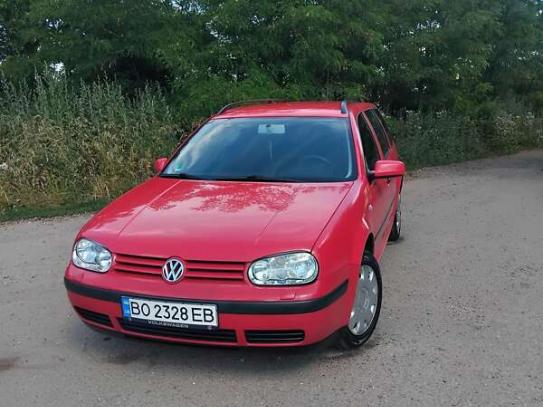Volkswagen Golf
                            2002г. в рассрочку
